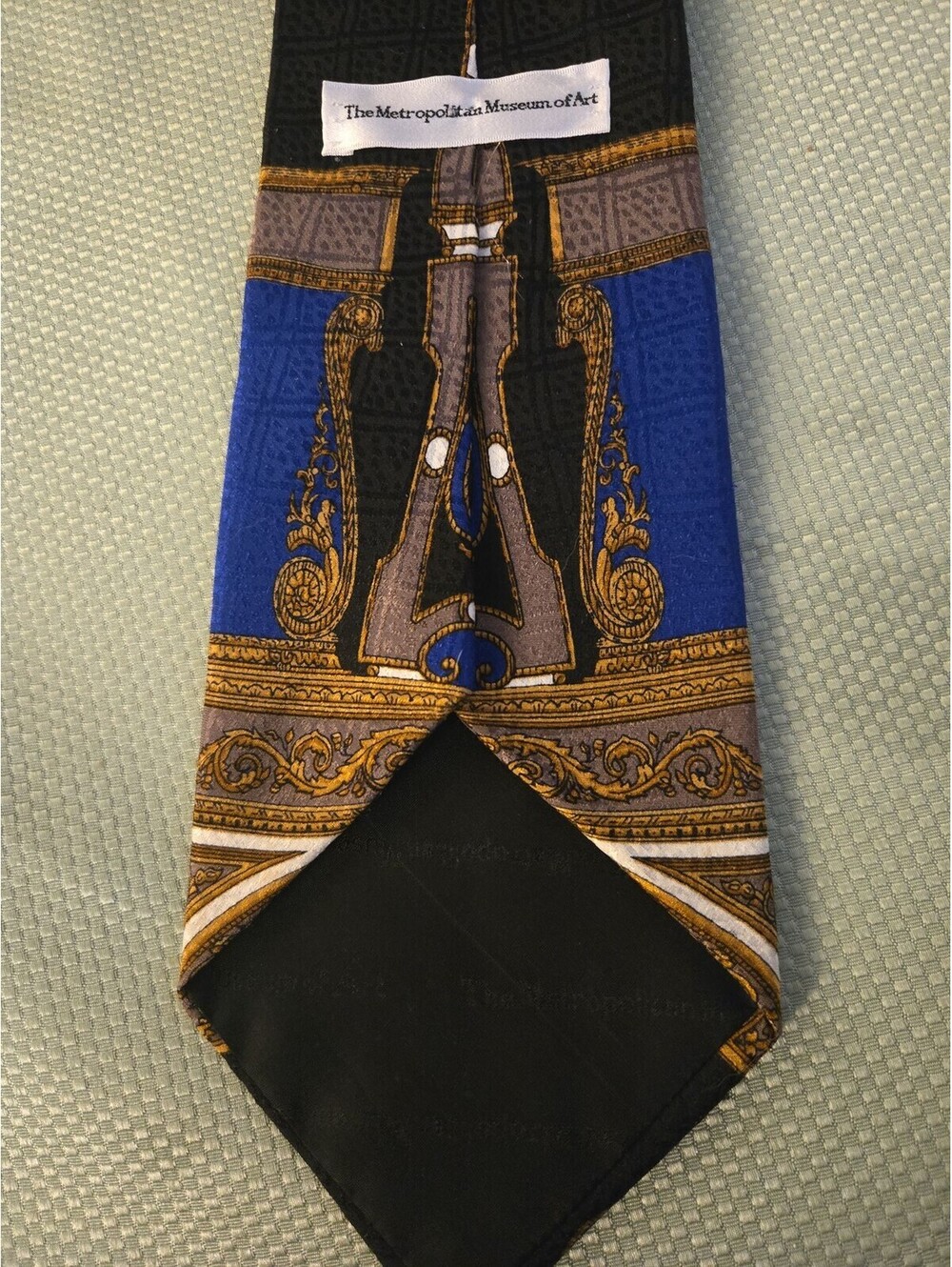Metropolitan Museum of Art Vintage Silk Tie Baroque Motif - Picture 3 of 6